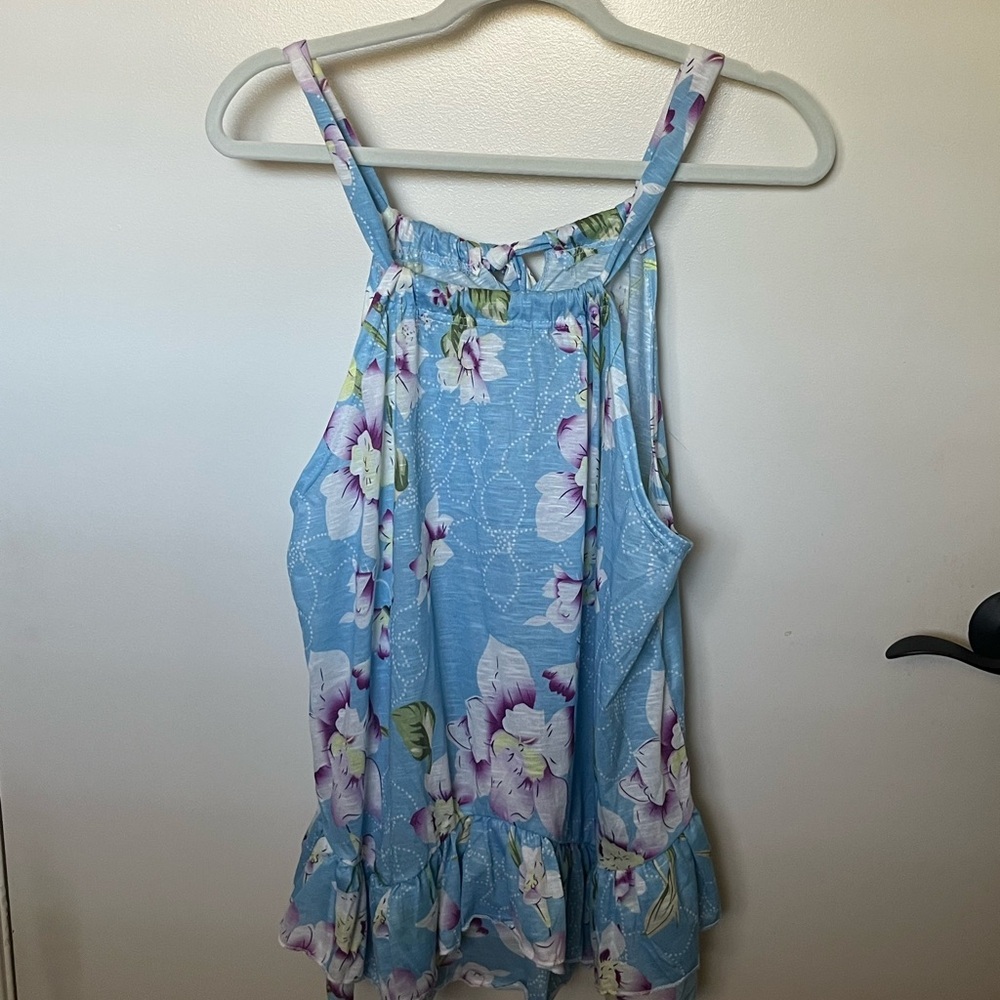 Floral sleeveless blouse